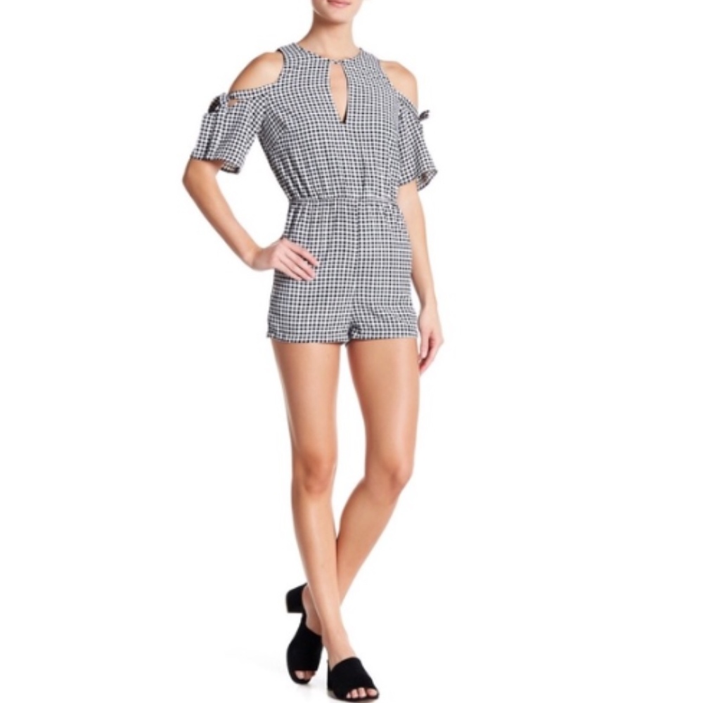 Angie | Cold Shoulder Gingham Romper Size L